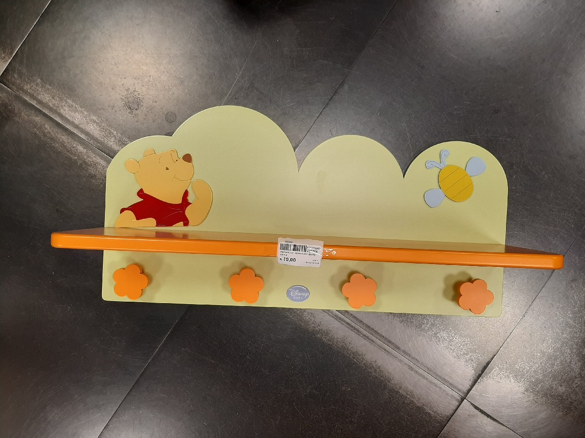 mensola con appendiabiti disney winnie cm.49